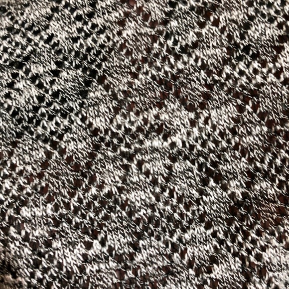 Umgee Cold Shoulder Top - Picture 7 of 7